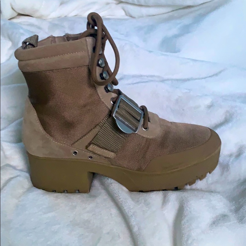 Boots 💕Steve madden 😻